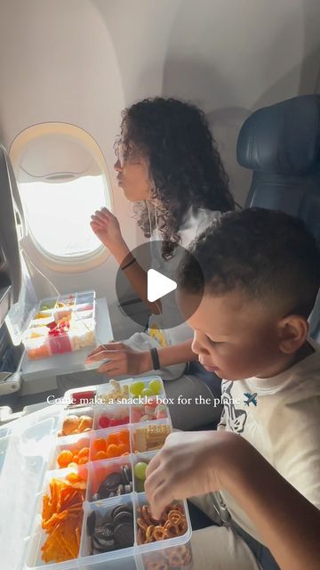 Lisbell Cruz on Instagram: "If you haven’t tried a snackle box this is your SIGN! I made myself one and it was perfect for the trip. The kids loved doing it with me and extra loved it in the plane 🙃✈️🍱  #snacklebox #planehacks #triphacks #trending #kidstravelinghacks #dominicanrepublic" Snackle Box For Plane, Airplane Snacks For Toddlers, Snack Box For Plane, Snackle Box Ideas, Snackle Box, In The Plane, Travel Pack, Treat Box, Mom Tips