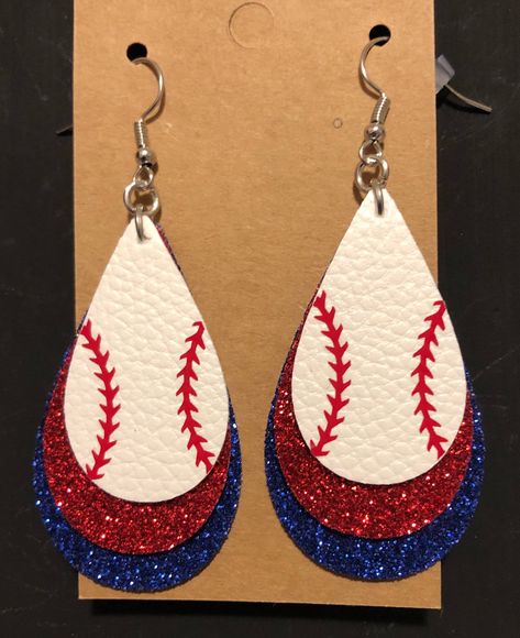 Baseball Mom Gifts, Baseball Earrings, Diy Leather Earrings, Hood River, Team Mom, Faux Leather Earrings, Cricut Creations, Leather Projects, Leather Diy