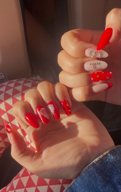 Eras Tour Nail Ideas Red, Red Eras Tour Nails, Harry Styles Nails Love On Tour, Love On Tour Nail Idea, Love On Tour Nail, Harry Styles Nails Ideas, 1d Nails, One Direction Nails, Ears Tour