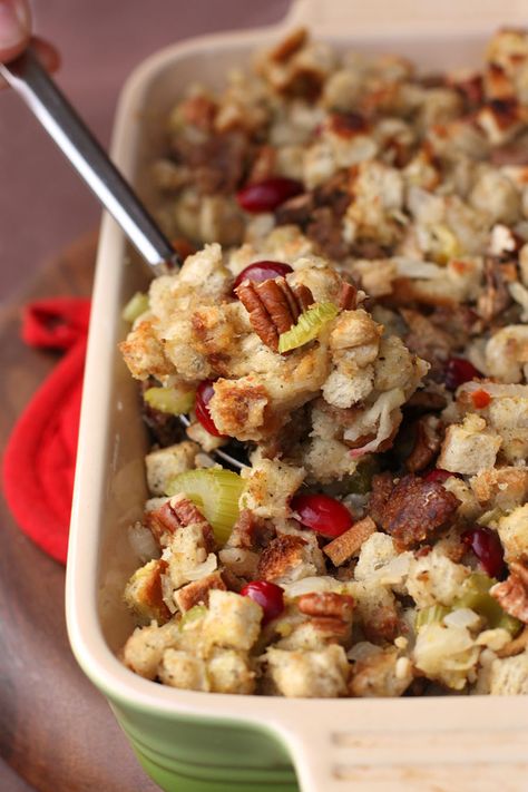 Sausage Cranberry Pecan Stuffing on MyRecipeMagic.com Cranberry Pecan Stuffing, Christmas Stuffing Recipe, Sausage Meat Recipes, Stuffing Sausage, Cranberry Stuffing, Sausage Dinner, Gluten Free Stuffing, Sage Sausage, Stuffing Recipes