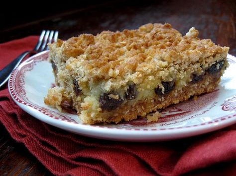 Sour Cream Raisin Bars from Food.com:   								I got this when I attended a bible school in Rocky Mount, VA. One of my fellow students passed it on to me, after I begged her for it. I have made these numerous times, and they are always great. Beware, if you don't like raisins, you won't like this. It has TONS of raisins in it. Also, I had to guess at how many servings this made, I can't remember. Raisin Bars Recipe, Raisin Squares Recipe, Sour Cream Raisin Pie, Raisin Bars, Raisin Pie, Dessert Squares, Raisin Recipes, Square Recipes, Cookie Bar Recipes