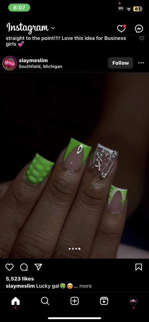 Neon Green Short Nails, Neon Green Shorts, Exotic Nails, Short Acrylic, Short Acrylic Nails Designs, Silver Nails, Birthday Nails, Short Acrylic Nails, Nails Designs