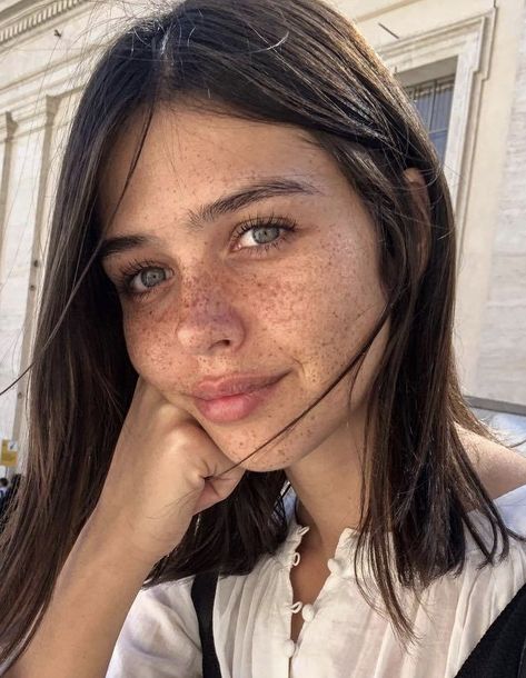 Dark Brown Hair Freckles, Brunette Green Eyes Freckles, Brown Hair Brown Eyes Freckles, Dark Hair Freckles, Black Hair Freckles, Brunette With Freckles, Brown Hair Blue Eyes Freckles, Pale Skin Freckles, Brown Hair Green Eyes Girl