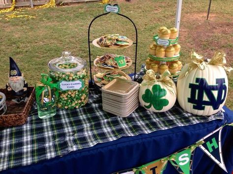 Notre Dame Football Party Ideas, Notre Dame Tailgate Party, Notre Dame Tailgate Food, Notre Dame Tailgate Ideas, Notre Dame Party Ideas, Notre Dame Decor, Notre Dame Graduation Party, Notre Dame Tailgate, Notre Dame Colors