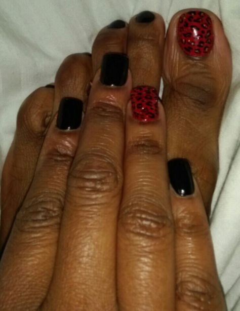 Red And Black Sns Nails, Red And Black Short Nails, Black Toe Nails, Cheetah Nails, Cute Gel Nails, Nails 2023, Toe Nail Designs, Birthday Nails, Fire Nails