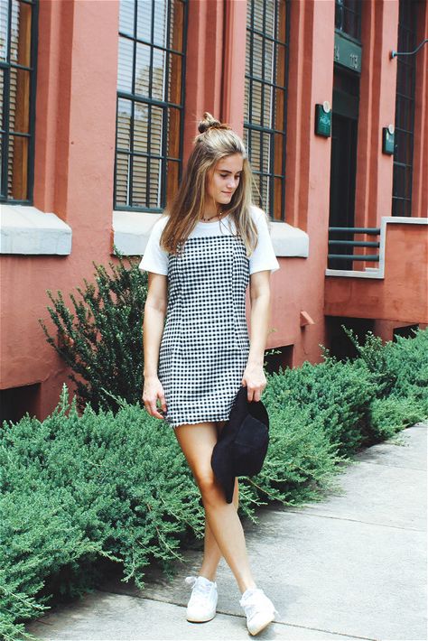 Gingham Print Cami Dress Black Gingham Dress Outfit, Cami Dress Outfit, Shirt Under Dress, Teenage Dress, Cami Outfit, Black Lace Cami, Mini Dress Outfits, 90s Fashion Outfits, Mini Cami Dress