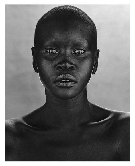 Alek Wek ‘with and without’ 2000 by Wendelien Daan© Alek Wek, African Models, Glamour Beauty, Glamour Photography, Foto Art, African Beauty, Black Women Art, White Photo, Black Is Beautiful