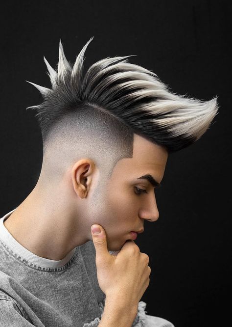 If you have dark brown or black hair, you need to have platinum highlights done sparingly. Go easy on the contrast because you can quickly look like a discount Guy Fieri. For more, see other hair highlights hairstyles for men. Blonde Highlights For Men, Brown Highlights On Black Hair Men, Hair Highlights For Men, Men Blonde Highlights, Highlight Hairstyle, Trendy Hair Highlights, Black Hair With Brown Highlights, Highlights For Men, Highlights Hairstyles