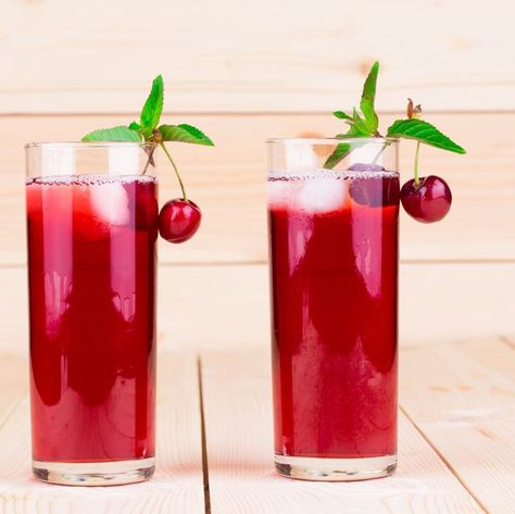 Tart Cherry Juice Benefits, Cherry Juice Benefits, Tart Cherry Juice, Sleepy Girl, Sleepy Time, Cherry Juice, Cherry Tart, Mocktail Recipe, No Dairy Recipes