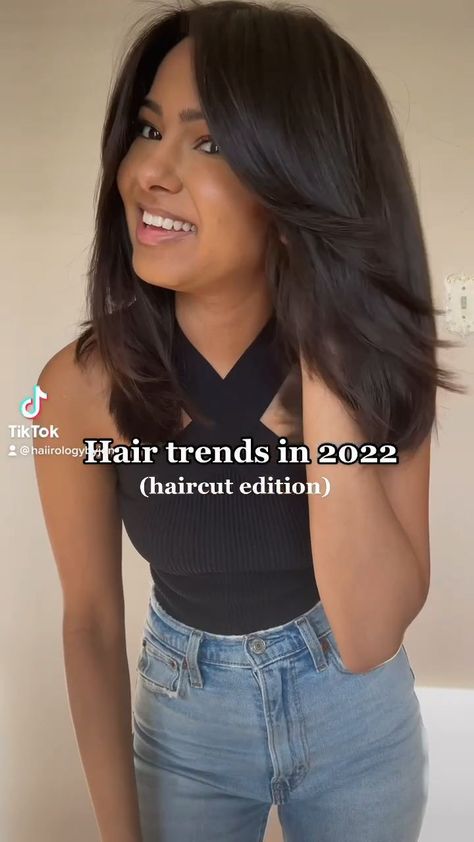 Haircut Trends For 2022, Hair Care Videos, Bangs French, French Bobs, 2022 Haircut, Trending Haircuts For Women, Bottleneck Bangs, Bangs Haircut, Wow Hair Products