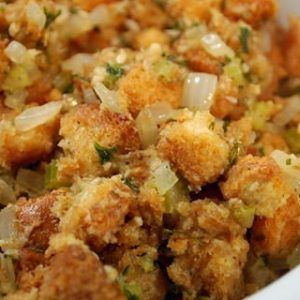 Homemade Stove Top Stuffing - SavoryReviews Stuffing Mix Recipes, Stove Top Stuffing Recipes, Crockpot Stuffing, Stove Top Stuffing Mix, Stove Top Stuffing, Homemade Stuffing, Stuffing Recipes For Thanksgiving, Turkey Stuffing, Thanksgiving Stuffing