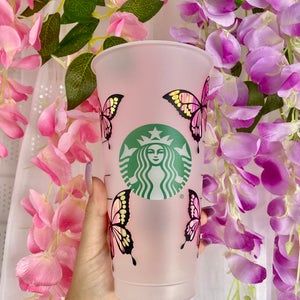 Butterfly and sunflower Starbucks cold cup | Etsy Cold Cup Design Ideas, Cold Cup Design, Butterfly Starbucks Cup, Starbucks Cup Personalized, Starbucks Cup Design, Cup With Name, Custom Starbucks Cup, Custom Tumbler Cups, Birthday Cup