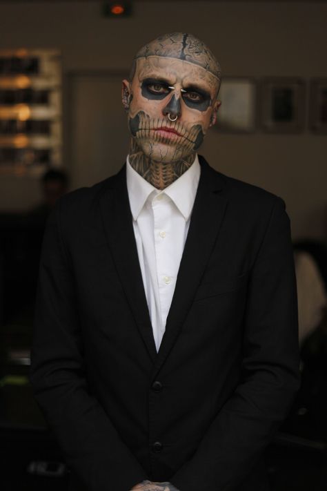 Rick Genest, Zombie Boy, Estilo Rock, Body Modifications, Body Mods, White Photography, Ink Tattoo, Zombie, Fashion Models