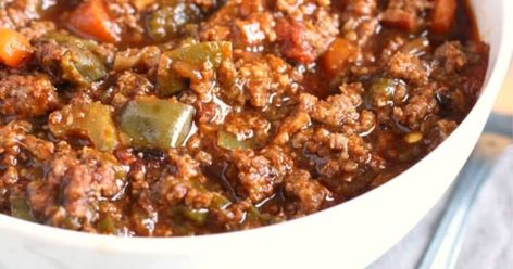 Chili Recipe No Beans, Shepherds Pie Recipe Pioneer Woman, Chili Dog Casserole, Chili Without Beans, Wendys Chili Recipe, Dishes Recipe, Bbq Meatballs, Chili Spices, Best Chili Recipe