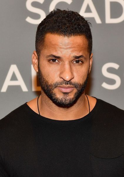 Ricky Whittle, Chiseled Jawline, Black Men Beards, Hottest Male Celebrities, Weak In The Knees, American Gods, Black Celebrities, Whittling, Interesting Faces