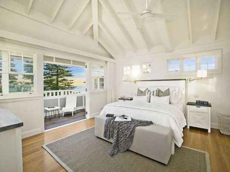 Hamptons Bedroom, Hampton Style Home, Hamptons Beach House, Bedroom With Balcony, Hamptons Beach, Beach House Bedroom, Beach House Interior Design, House Bedroom, Coastal Bedrooms