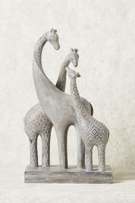 Next Giraffe Family Sculpture - Grey Vasos Vintage, Easy Clay Sculptures, Family Sculpture, Giraffe Family, 3d Animals, Pottery Animals, Afrique Art, Pottery Houses, Cardboard Sculpture