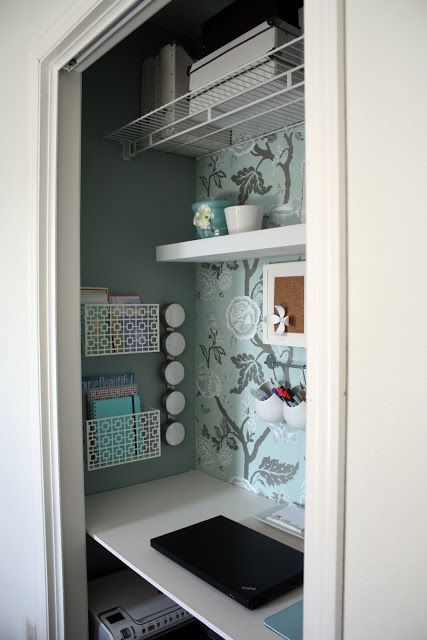 92August Featured Space:  Bedroom - Conquering Closets {part 3} Office Closet Ideas, Closet Desk, Home Office Closet, Closet Office, Office Nook, Diy Casa, Small Closet, Office Crafts, Craft Room Office