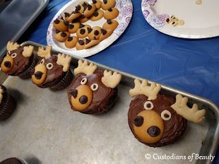 Kids Breakfast Muffins, Fun Kid Breakfast, Moose Recipes, Moose Birthday, Moose Cake, Cupcake Designs, Fall Treats, Fun Kids Food, Food Crafts