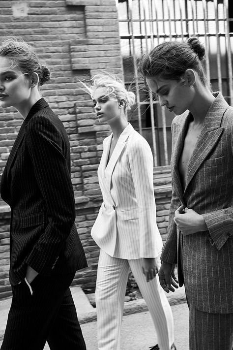 Woman In Suit, Three Women, Virginia Woolf, Friend Photoshoot, Black & White, Fashion Shoot, Fashion Poses, Model Poses, Dandy