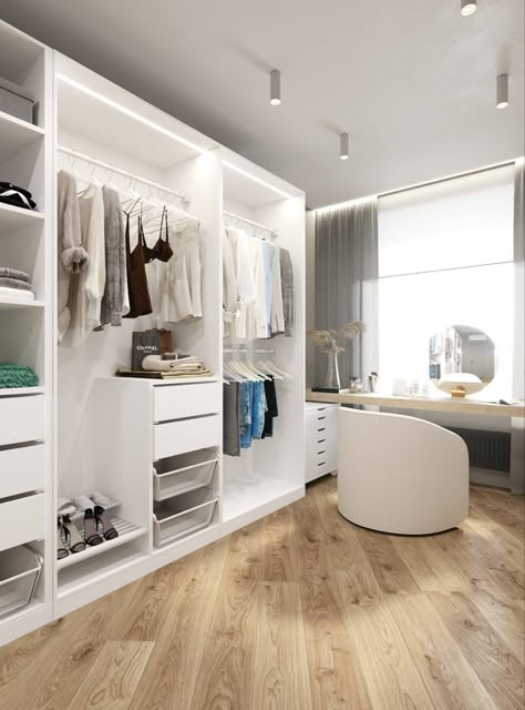 Walk In Closet Window, Small Walkin Closet, Wardrobe Vanity, Small Walk In Wardrobe, Grand Dressing, Dressing Room Closet, House Dressing, Dream Closet Design, Closet Design Layout