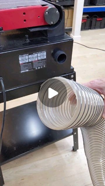 101K views · 1.1K likes | Radek's Woodworking Workshop on Instagram: "This is how I made my magnetic dust ports
#magnet #dustport #dustcollection" Dust Extraction, Woodworking Workshop, Dust Collection, February 19, Wood Projects, Magnets, Woodworking, Wood, On Instagram