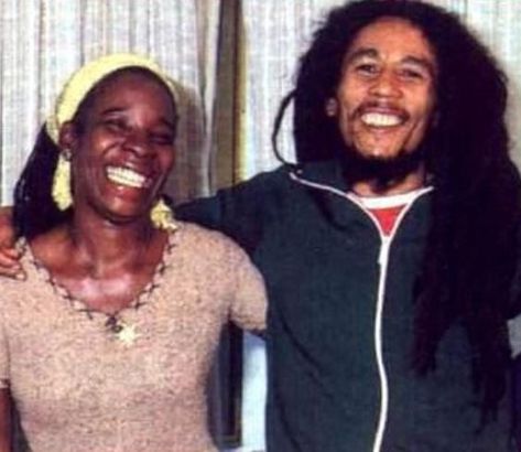 Bob Marley's Wives & Children (Bio, Wiki) Rita Marley, Rastafari Art, Image Bob Marley, Skip Marley, Stephen Marley, Golden Record, Bob Marley Legend, Marley Family, Lion Eyes