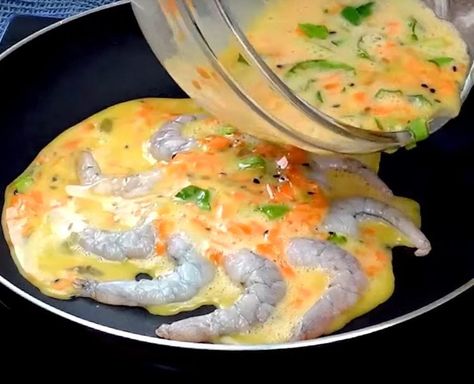 Shrimp Omelet Recipe Shrimp Omelette Recipe, Shrimp Omelet Recipes, Seafood Omelette Recipe, Shrimp Breakfast Recipes, Shrimp Omelette, Omlet Recipes, Spinach Omelet, Omelets Recipe, Eggs Breakfast