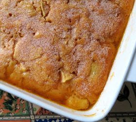 Caramel Apple Self-Saucing Pudding Pudding Cake Mix, Apple Pudding, Self Saucing Pudding, Old Fashioned Bread Pudding, Banana Cheesecake, Pumpkin Pudding, The English Kitchen, Types Of Desserts, English Kitchen