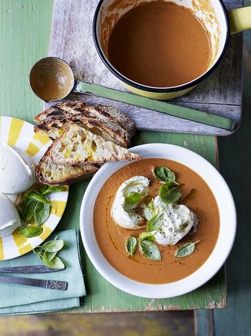 Caprese Soup | Vegetables Recipes | Jamie Oliver Tomato Bread, Buffalo Mozzarella, Jamie Oliver Recipes, Italian Soup, Tomato Soup Recipes, Tasty Vegetarian Recipes, Chowder Recipes, Starters Recipes, Bowl Of Soup