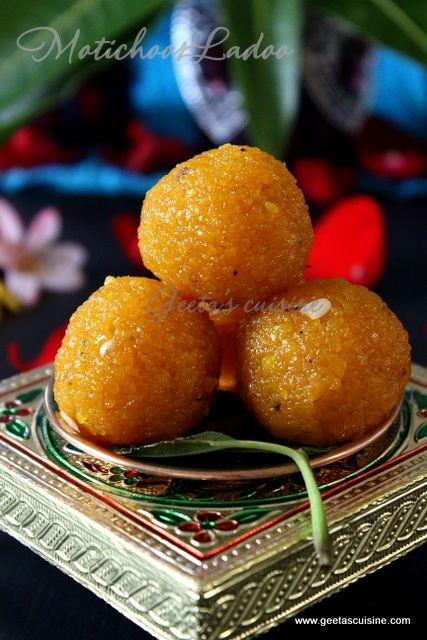 Motichoor ladoo is a delicious mouthwatering sweet which is famous in Northern part of India. Ladoo is commonly offered to GOD during worship as well as served on festival or occasions. Motichoor Ladoo, Sweets Indian, Indian Mithai, Ladoo Recipe, Coconut Dessert, Diwali Sweets, Kolaci I Torte, Indian Dessert, Brownie Desserts