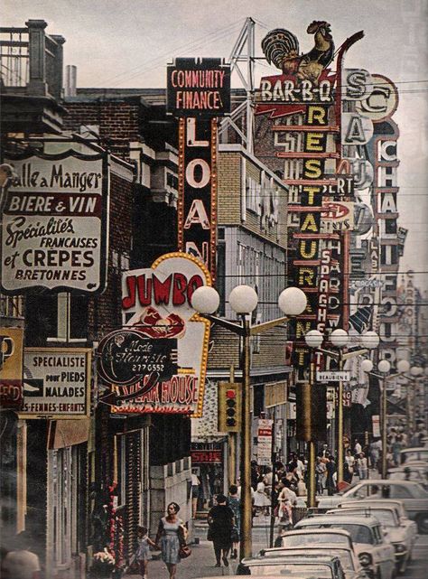 St Hubert, Old Montreal, Fotografi Vintage, Vintage Neon Signs, Of Montreal, Old Signs, Photo Vintage, City Street, Montreal Canada