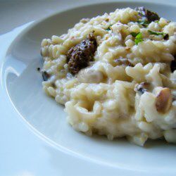 Mushroom Risotto Mushroom Rositto, Rositto Recipes, Creamy Mushroom Risotto, What Is Risotto, Best Risotto, Risotto Dishes, Mushroom Risotto Recipes, Easy Homemade Pizza, Risotto Recipe