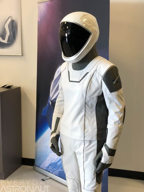 Close up of SpaceX flight suit Nasa Costume, James Bond Tuxedo, Space Jacket, Retro Future Fashion, Astronaut Space Suit, Nasa Spacex, Space Suits, Space X, Space Outfit