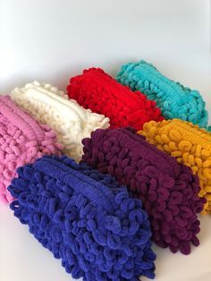 Exclusive Puffy Hand Bags Collection For Women's | Get Inspiring Ideas | Hand Bags Ideas in this video we will discussing about some of the best and unique puffy hand bags designs and ideas so like share and subscribe Fluffy Purse, Women Knitting, Yarn Box, Crochet Boho Bag, Bags Patterns, Diy Crochet Bag, Winter Bags, Bags Ideas, Yarn Gifts