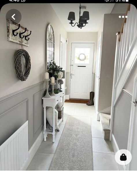 Grey Hallway Decor, Terrace House Hallway Ideas, Grey White Hallway, Hallway Ideas Neutral, Grey And White Hallway Ideas, Small Landing Ideas Upstairs, Light Gray Hallway, Grey And White Hallway, White Hallway Ideas