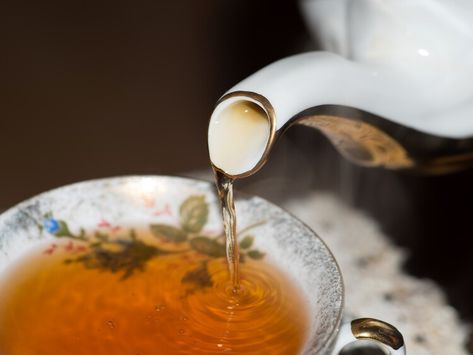 The 7 Health Benefits Of Mint Tea Benefits Of Mint Tea, Ginger Shot Benefits, Mint Tea Benefits, Sore Throat And Cough, Ginger Shot, Speed Foods, Herbal Drinks, Food Signs, Small Glasses