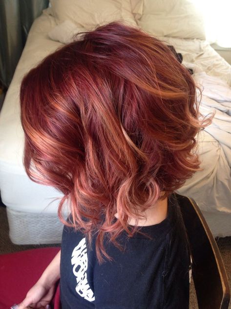 Red Bob Hair, Dunner Wordend Haar, Short Red Hair, New Short Hairstyles, Short Hair Color, Ombre Hair Color, Auburn Hair, Red Hair Color, Short Bob Hairstyles