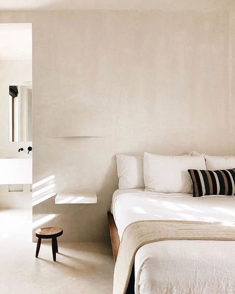 Located in the heart of Tulum is Casa Pueblo, a new hotel concept created with the intention to be a gathering place for global nomads, and… Limewash Bedroom, Minimal Bedroom, Minimalist Apartment, White Linen Bedding, Design Blogs, Decor Minimalist, Modern Bed, Apartment Interior, Minimalist Bedroom