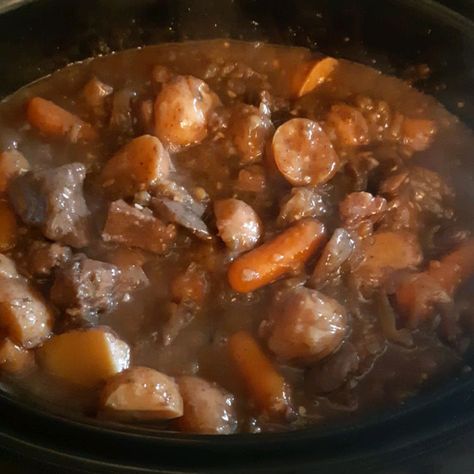 Homemade Beef Stew Recipes, Traditional Beef Stew, Hearty Beef Stew, Crock Pots, Potatoes Carrots, Slow Cooker Beef Stew, Beef Stew Meat, Beef Chuck, Beef Stew Recipe