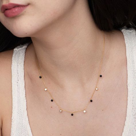 Modern Mangalsutra Designs, Mangalsutra Chain, Mangalsutra Design, Gold Jewels Design, Black Beads Mangalsutra, Black Beads Mangalsutra Design, Diamond Mangalsutra, Fancy Jewelry Necklace, Modern Gold Jewelry