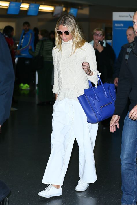 Gwyneth Paltrow Style, Airport Chic, Celebrity Airport Style, Sarah Harris, Sofia Coppola, Looks Street Style, At The Airport, Gwyneth Paltrow, Alexa Chung