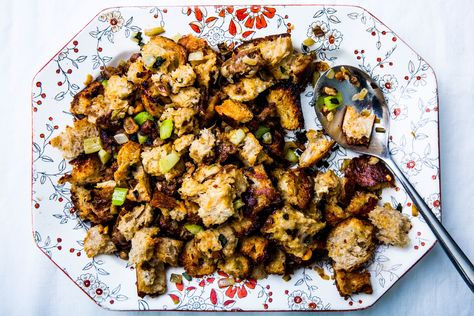 Stuffing Seasoning, Mushroom Sausage, Classic Stuffing Recipe, Best Stuffing Recipe, Classic Stuffing, Best Stuffing, Thanksgiving Stuffing Recipes, Stuffing Recipes For Thanksgiving, Thanksgiving Stuffing