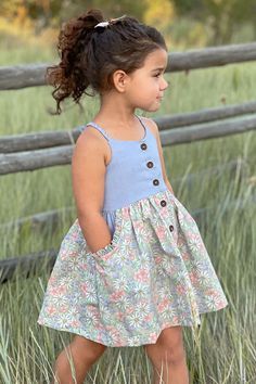 Baby Frock Pattern, Kids Frocks Design, Kids Dress Wear, Kids Dress Patterns, Baby Dress Design, Baby Dress Patterns