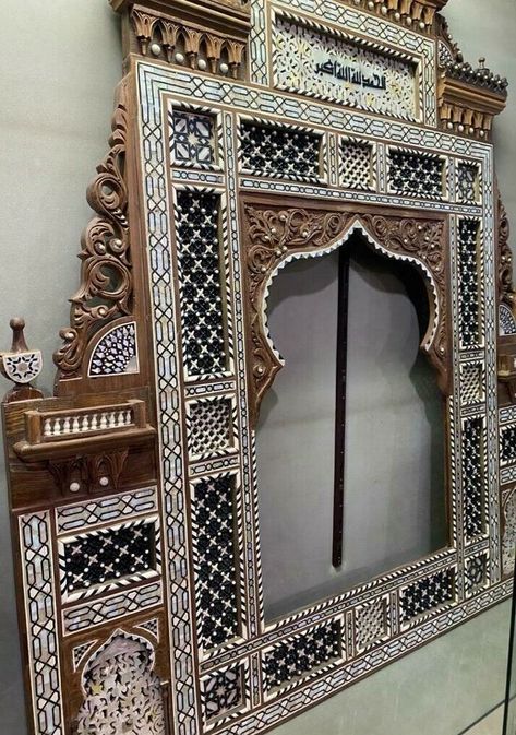 Room Ideas Mirror, Mirror Bedroom Wall, Wall Mirror Bedroom, Bedroom Wall Mirror, Mirror Bathroom Wall, Antique Wall Mirror, Mirror Long, Islamic Style, Handmade Mirror