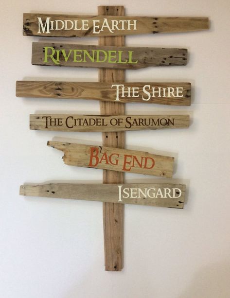 Rivendell Party, Lotr Rivendell, Lord Of The Rings Decor, Hobbit Wedding, Lotr Wedding, Hobbit Party, Bag End, Hobbit Hole, Hobbit House