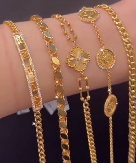 Gold Arabic Jewelry Aesthetic, Middle Eastern Gold Bracelet, Arab Gold Bracelet, Gold Arabic Jewelry, Arab Gold Jewelry, Arabic Gold Jewelry, Turkish Gold Jewelry, Arab Gold, Arab Jewelry