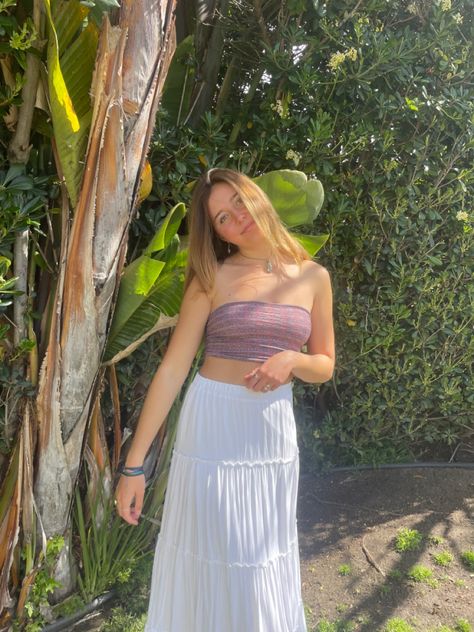 Brandy Melville Izzy Skirt, Izzy Skirt Outfit, Izzy Skirt, Vacay Fits, Brandy Melville Skirt, Boho Bandeau, Outfit Boho, Boho Outfit, Spring Break Outfit