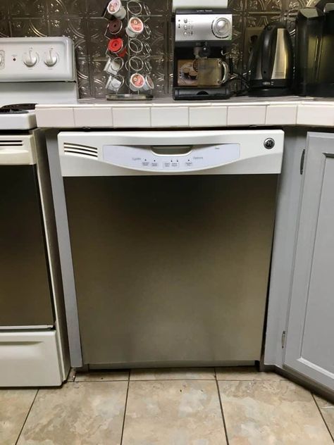 Dishwasher Makeover, Couple Projects, Lime Green Kitchen, White Dishwasher, Mother Daughter Projects, Kitchen Updates, Dishwasher Cover, Renovation Tips, Kitchen Decorations