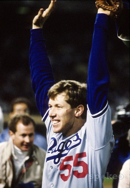 Orel Hershiser sets a new MLB record on September 28, 1988 when he pitches 59 consecutive scoreless innings breaking Don Drysdale's record. Orel Hershiser, Dodgers Gear, Dodgers Girl, Baseball Photography, Mlb The Show, Baseball Stuff, Bleed Blue, Dodgers Fan, Dodger Blue